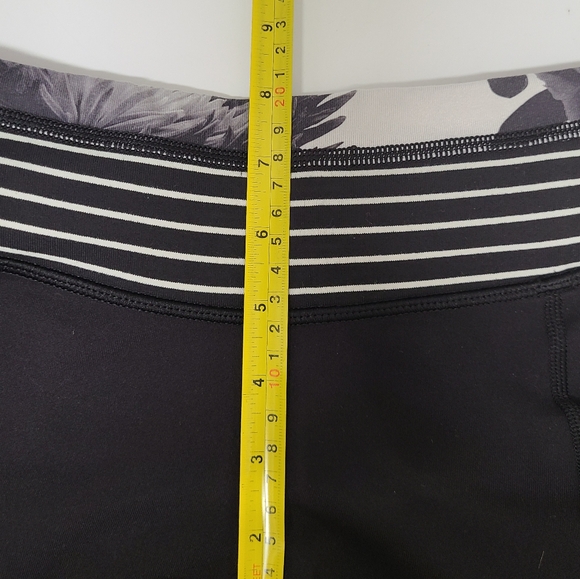 Lululemon Gather & Crow Crop Full-On Luon Legging in Black/Quilt Winter 4 - Picture 14 of 16